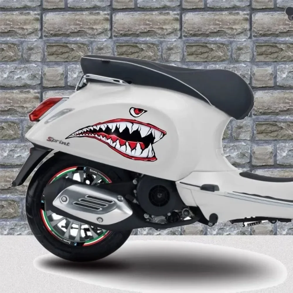 2 шт. наклейки на мотоцикл с изображением акулы, боковые обтекатели, украшения для Piaggio Vespa LXV LX GTVGTS PX Sprint 50 125 150 200 250 300 300ie
