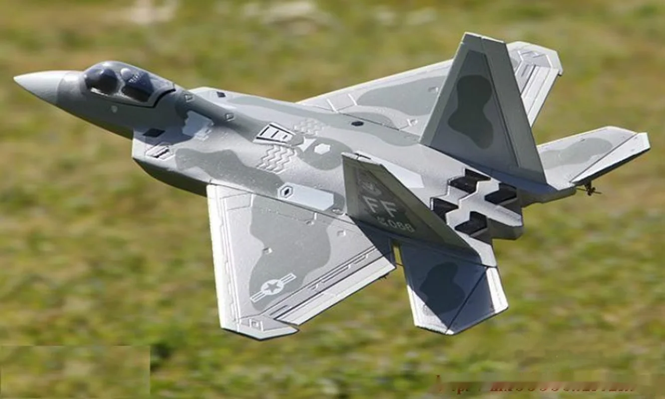 F22 V2 op afstand bestuurbare vliegtuigen borstelloze 11-kanaals ducted-jager met vaste vleugel 3D-stuntvliegtuigen 2,4 g zesweg buitenjager