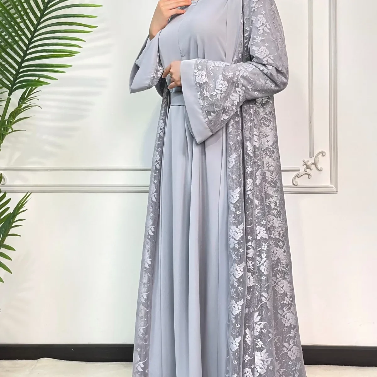 Arabian Dubai Abayas Women Clothes Loose Lace with Flowers Muslim Dress Women Long Sleeve Kaftan Traditiona Lislamic Clothing