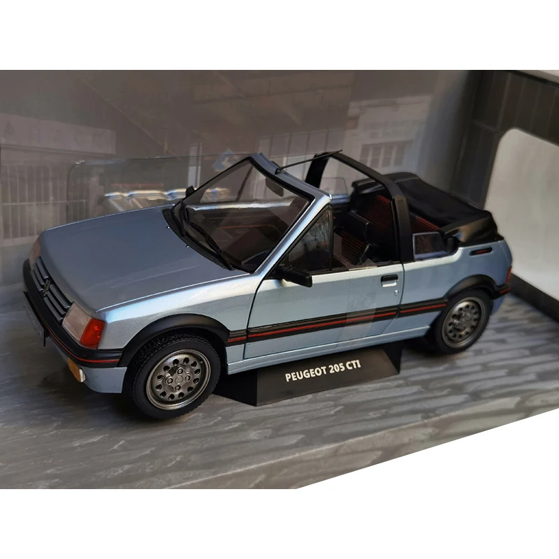 Diecast 1:18 Schaal P205 Gti Auto Simulatie Legering Auto Model Speelgoed Verzamelbaar