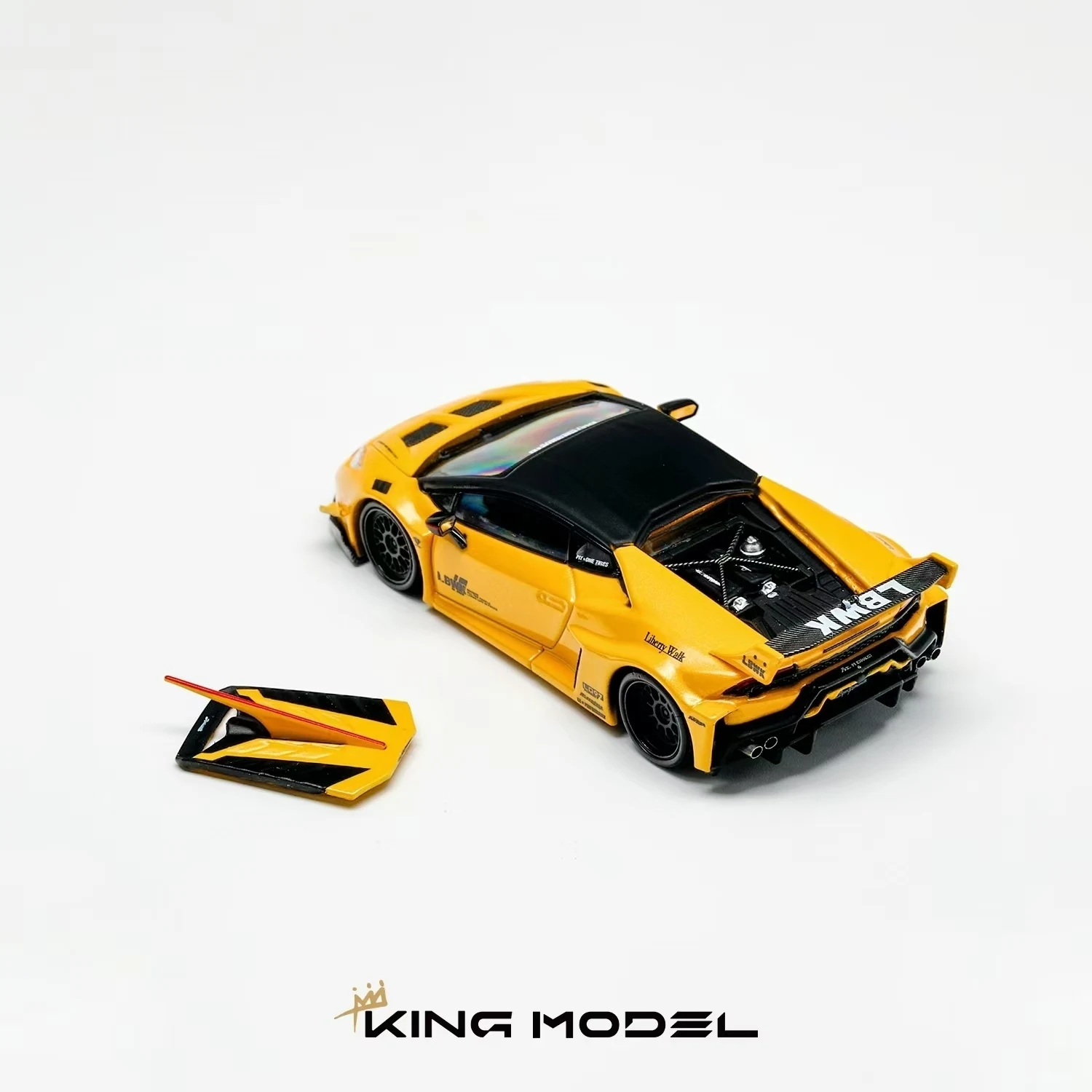 Prevendita King 1:64 LBWK Huracan Cappuccio aperto Diecast Diorama Collezione di modelli di auto Giocattolo