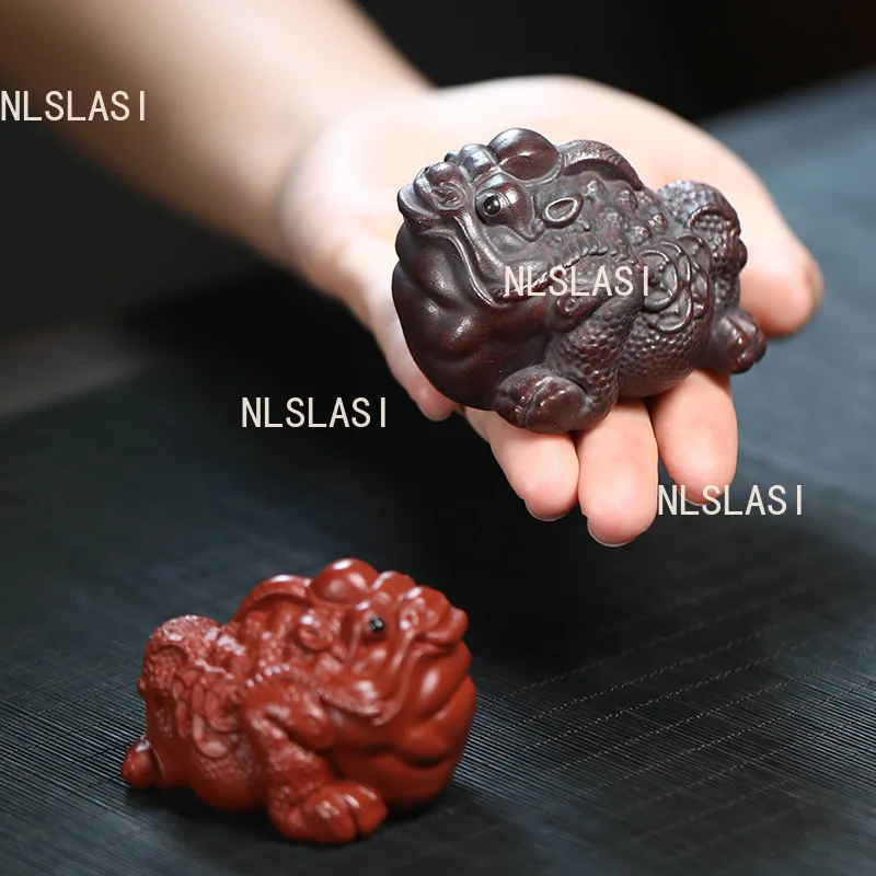 1pcs Yixing Purple Clay Tea Pet Zhaocai Golden Toad Ornament Hand Sculpting Pixiu Desktop Tea Can Be Grown and Played With