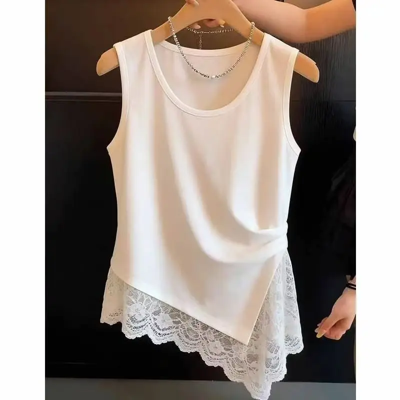 Spring and summer large-size women's clothing new commuter wind pleated design sense lace lace splicing irregular vest