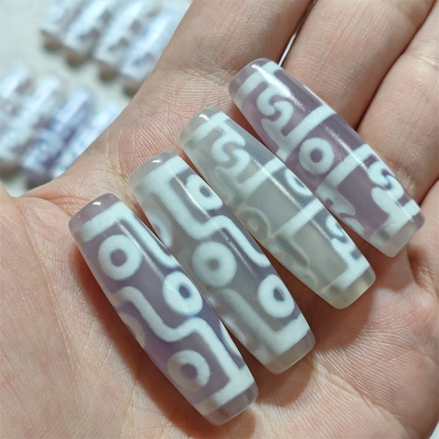 

30pcs/lot Natural Agate White Nine Eyes Pattern Dzi Weathering line Jadeization 40mm Multiple patterns rare diy Necklace pendant