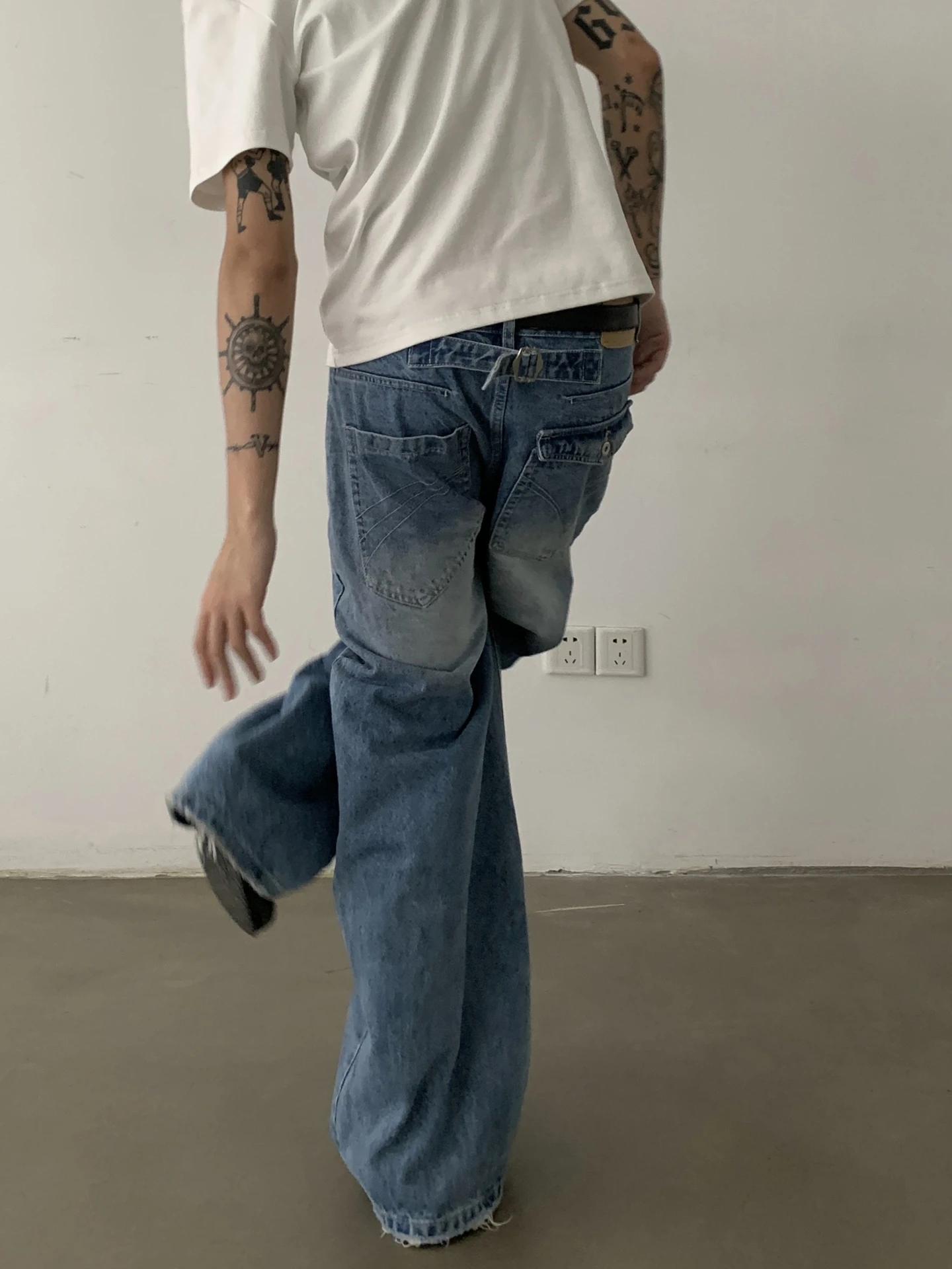 

Retro Washed Paris Button Baggy Loose Jeans Men Women Cleanfit Wide Leg Long Trousers Trendy High Street American Style