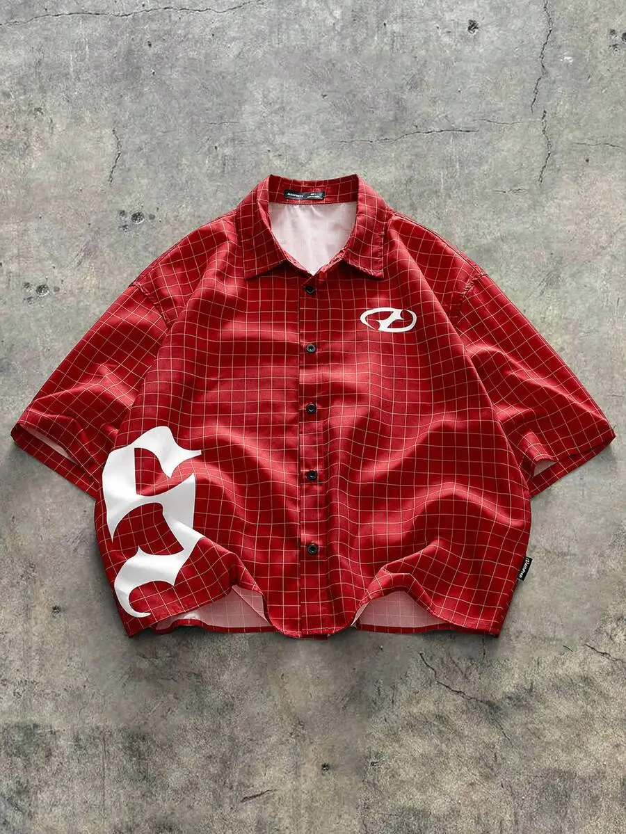 

Men's Loose Fit Grid Print Short Sleeve Woven Shirt with Graphic Design