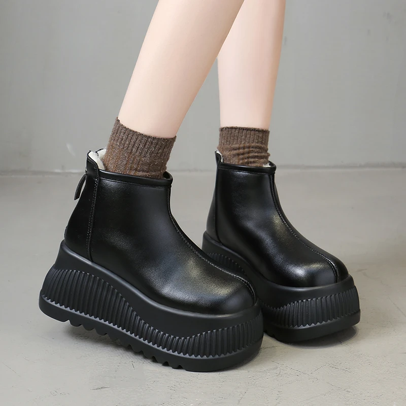 

Женские зимние сапоги: хит продаж сезона! Новые, утепленные флисом, утолщенные, теплые, морозостойкие, из кожи с интегрированным мехом, мягкие.