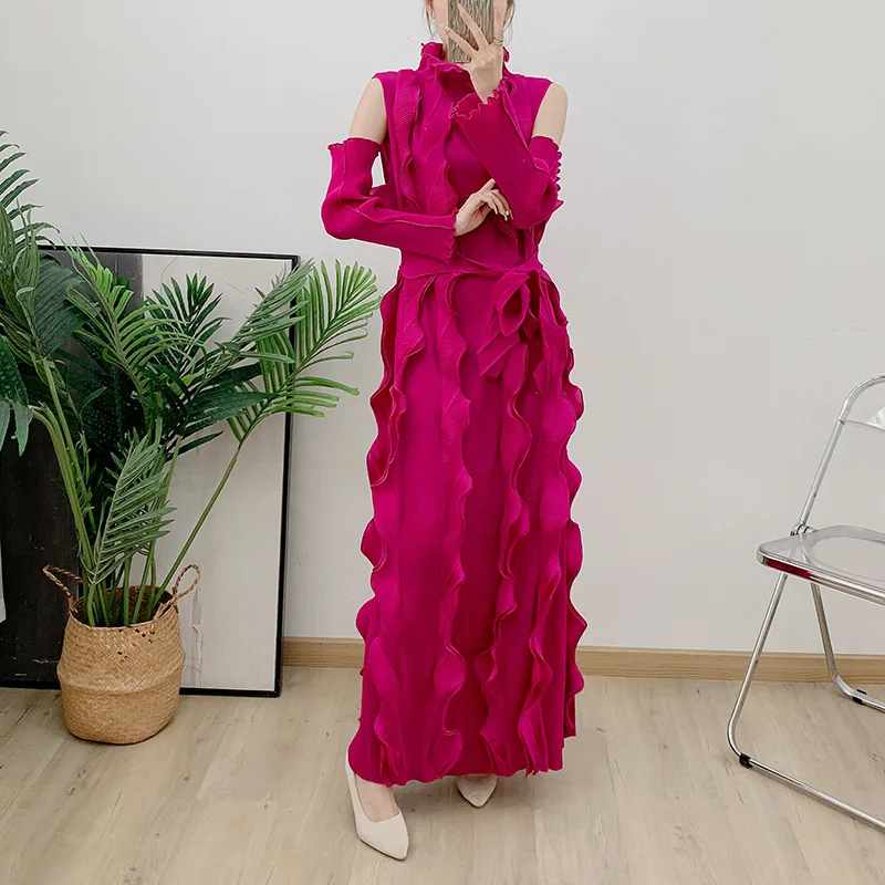 New Fungus Edge Hand-pleated Off-the-shoulder Sleeve Long Dress Summer Pleated Heavy Industry Pleated Loose Belt Waist Dress