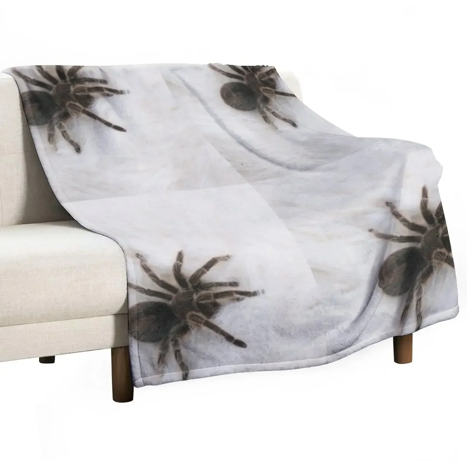 Tarantula on Fur Throw Blanket Softest Luxury Thicken Blankets