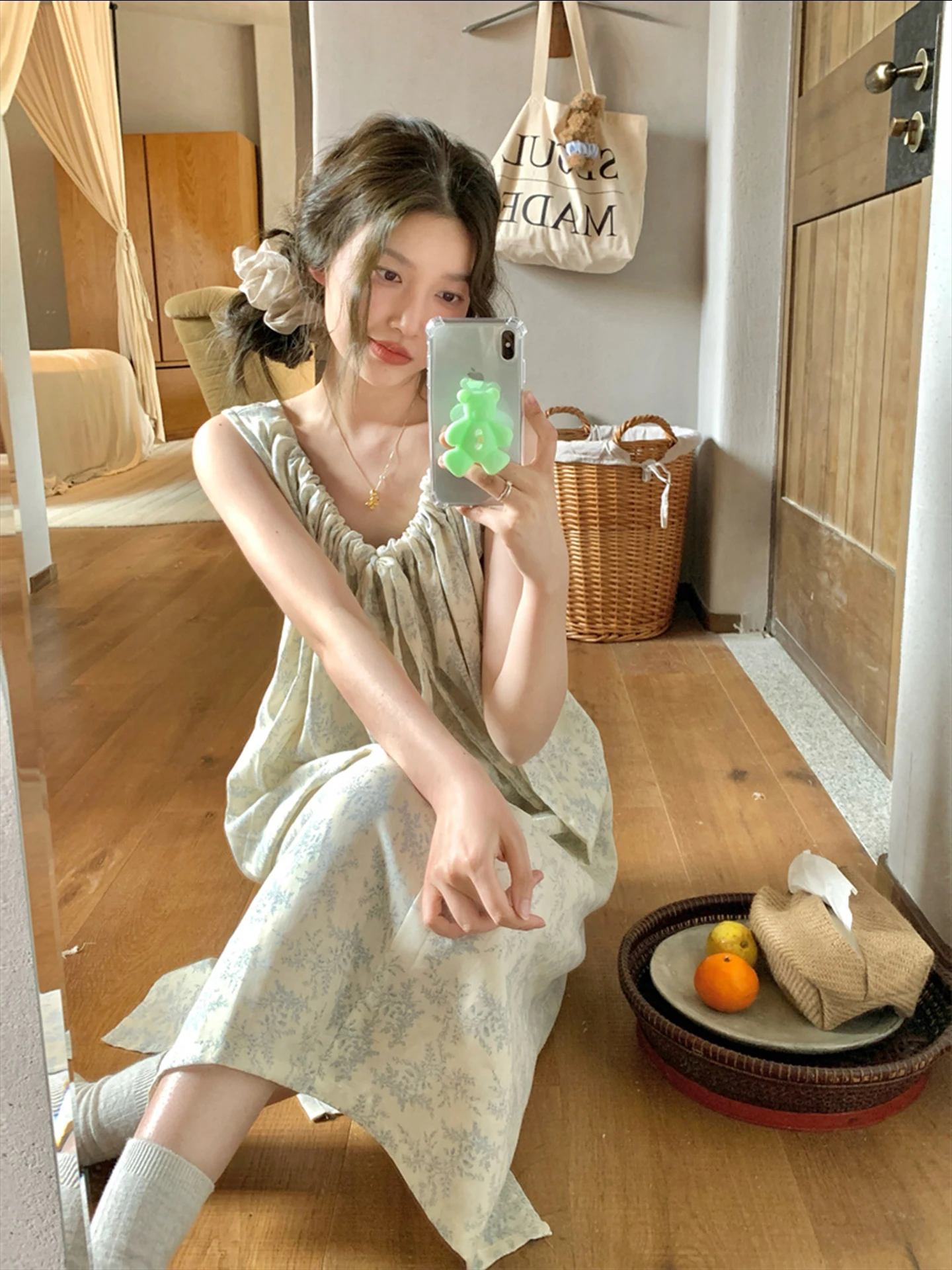 夏ブルー花柄ノースリーブロングコットンパジャマ女性のカジュアルホーム服ナイトガウン屋外着用可能な-v-ネックドレス