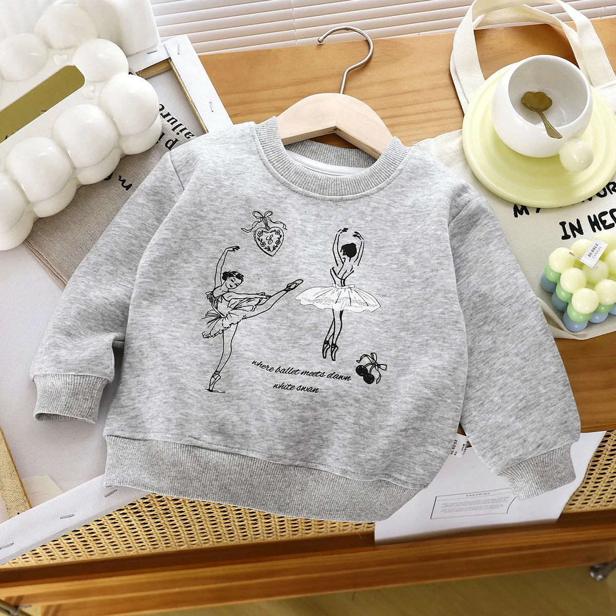 

UNITIM Infant Baby Boys Sweatshirt Cartoon Printed Plus Fleece Toddler Boys Pullovers Casual Round Neck Kids Boy Tops Sweatshirt