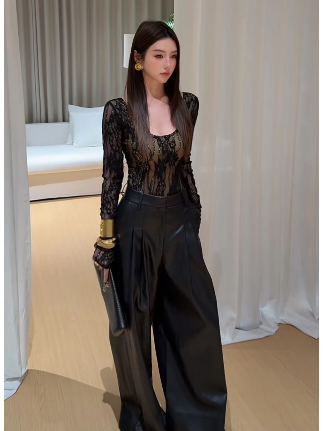 

Sweet And Spicy Sle Women's Lace Bodysuit U-Ne Slimming Design Winter Outerwear Faionable Unique One-Piece Top