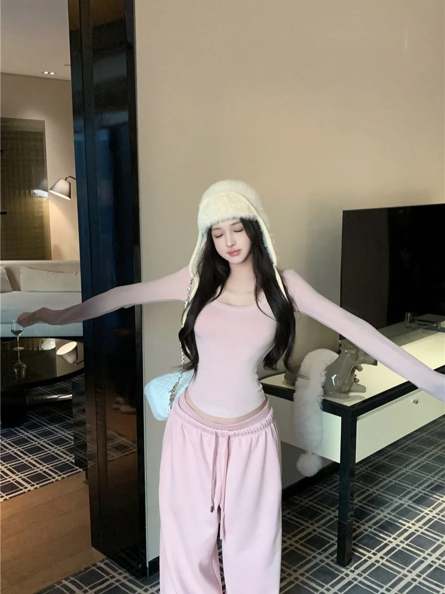

Women's Winter Warm Neck Warmer Long Sleeve Slim Fit Base Shirt T-Shirt Casual High Waist Wide Leg Pants Three Piece Set