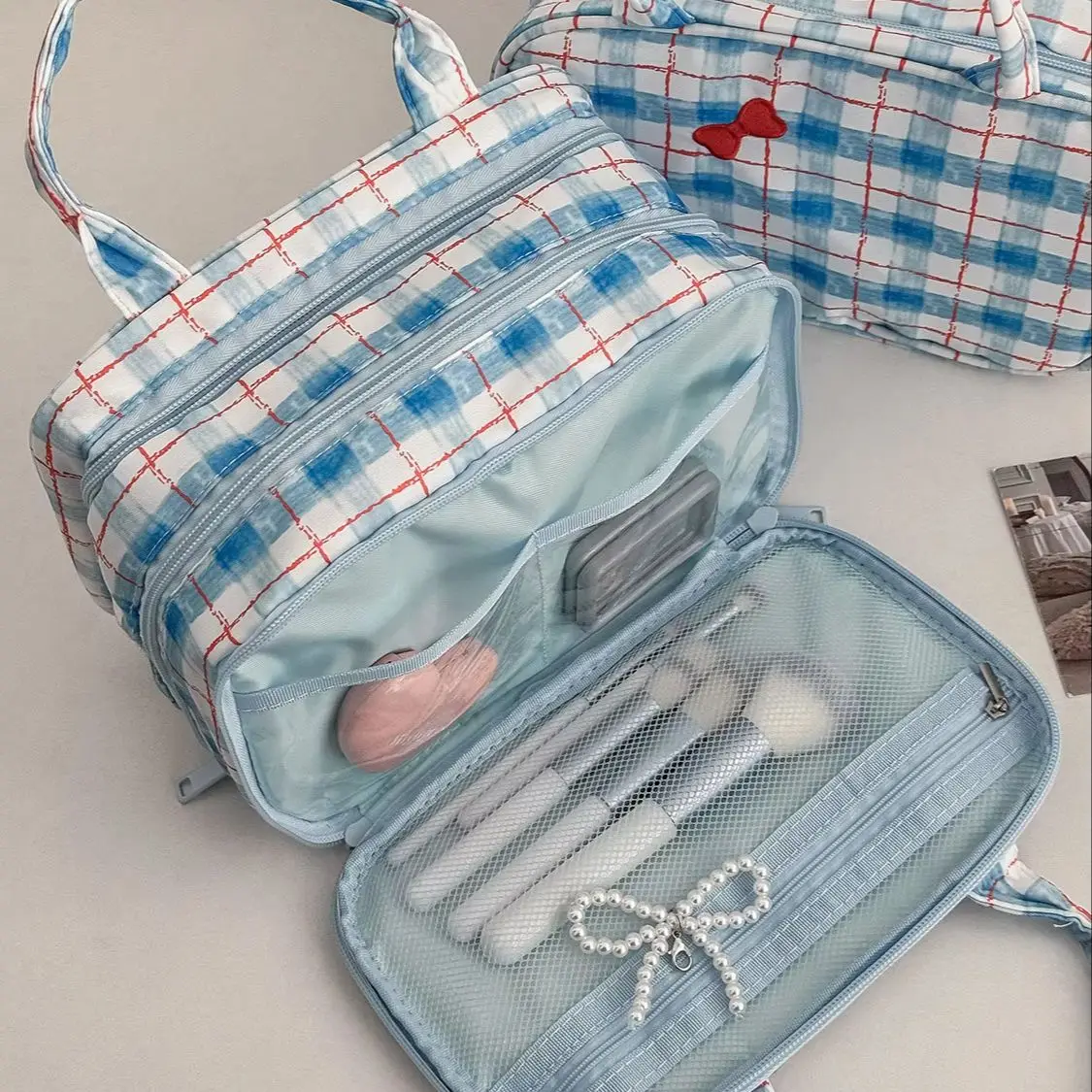YT Large Capacity Portable Color-Block Plaid Handheld Storage Bag, Classified Makeup Bag, Blue Grid with Red Lines Handheld Make
