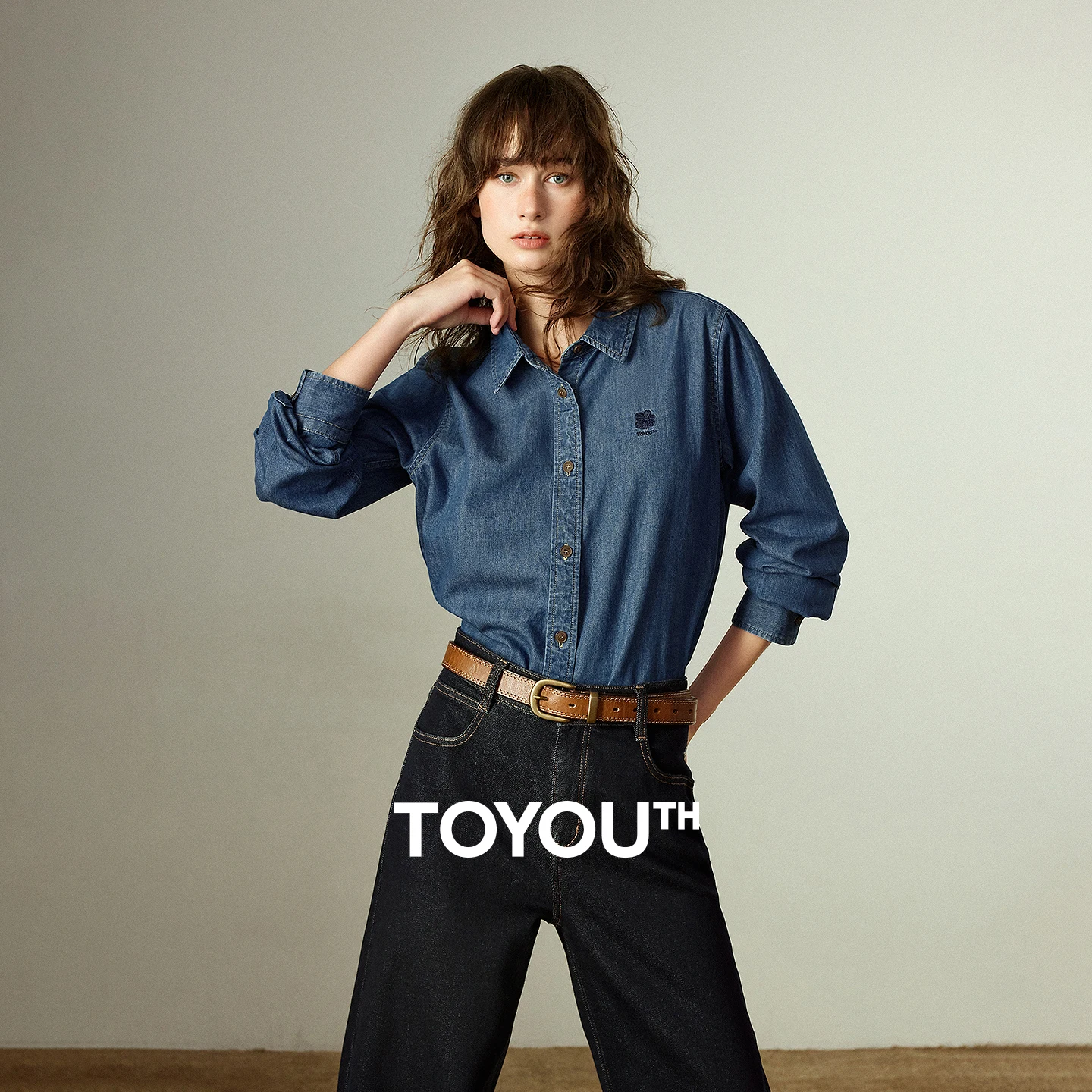 

TOYOUTH женские джинсовые рубашки 2025, новинка зимы из чистого хлопка с вышивкой, базовый слой, внутренняя одежда, рубашки, топы ​