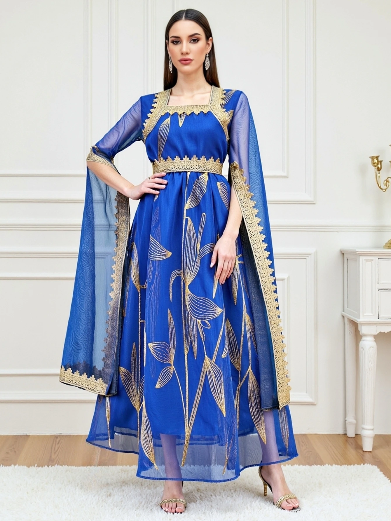 

Ближневосточное новое платье с квадратным воротником и вышивкой Me Panel Long Sve Dr с поясом для свидания и повседневного ношения, длинное трапециевидное платье...