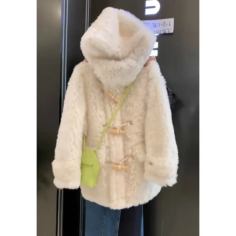 2023 Oversize Autumn Winter New Commute Style Faux Fur Integrated Hooded Lamb Plush Coat Women High-Grade Beautiful Furry Jacket