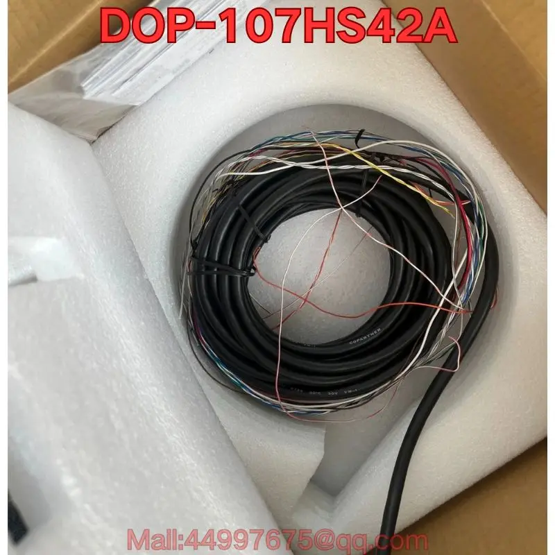 Brand new DOP-107HS42A touch screen teaching device