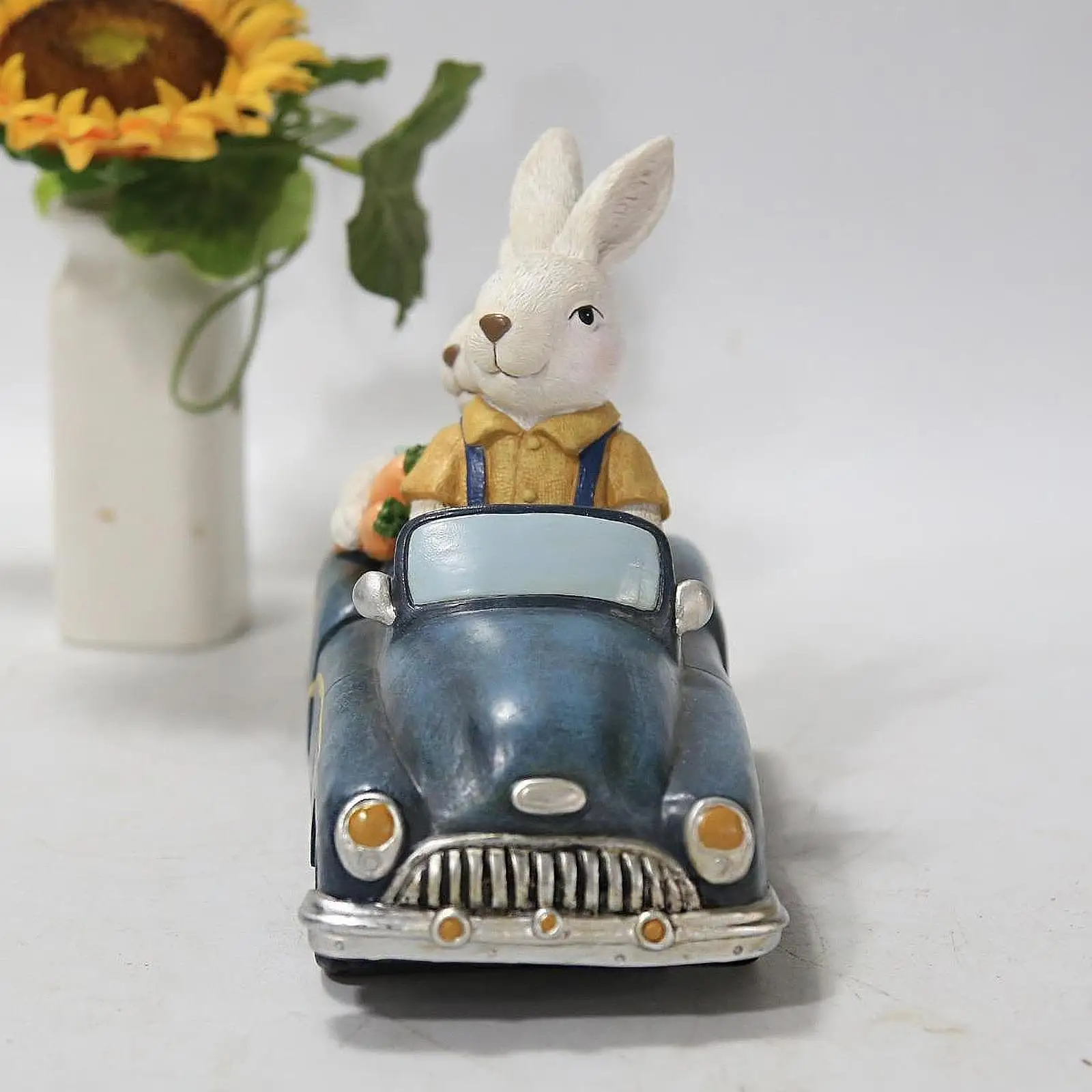 

Пасхальные кролики, украшение автомобиля, отец и сын, кролик, орнамент, пасхальный декор, кролик