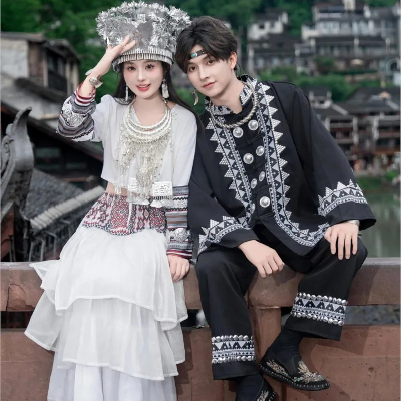 

Exotic costumes male folk dance performance new photo photography