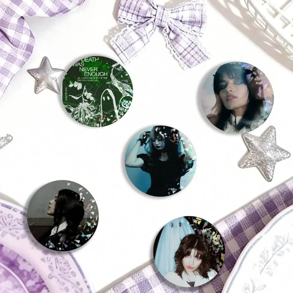 Singer V-VIOLENT VIRA Insignia Láser para Ropa, Mochilas, Sombreros, Accesorios, Regalos para Niños, Amigos, Fans, Coleccionables