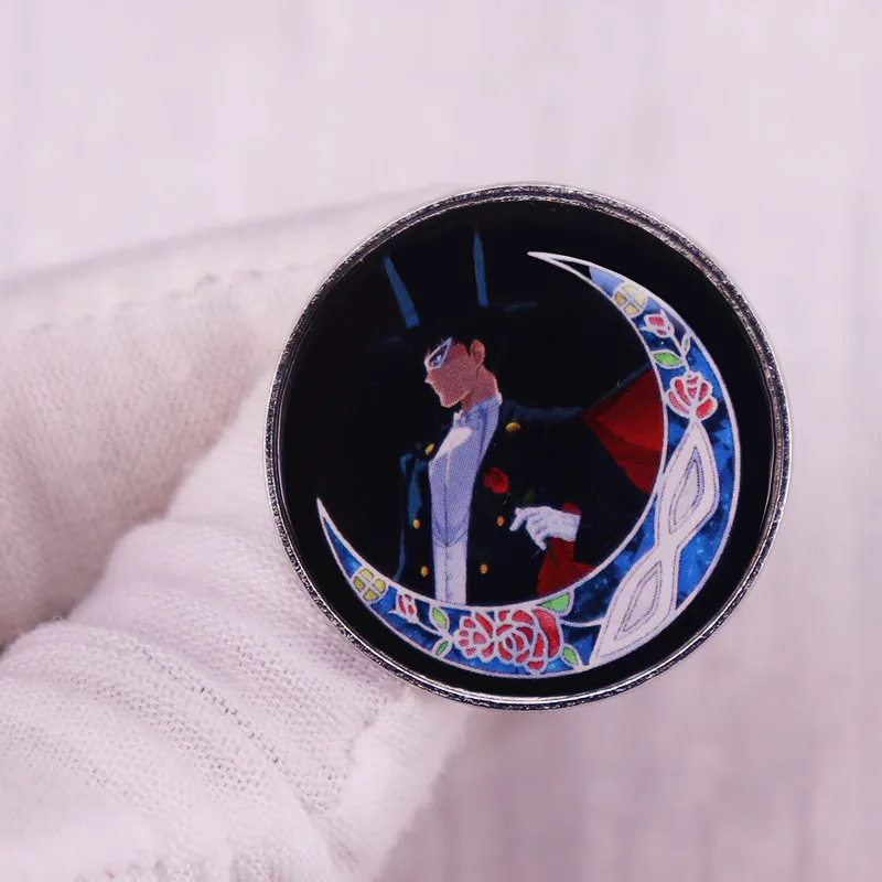 Sailor Moon Night Dress Masked Field Guard Lapel Pins Backpack Jeans Enamel Brooch Pin Women Fashion Jewelry Gifts Cartoon Badge