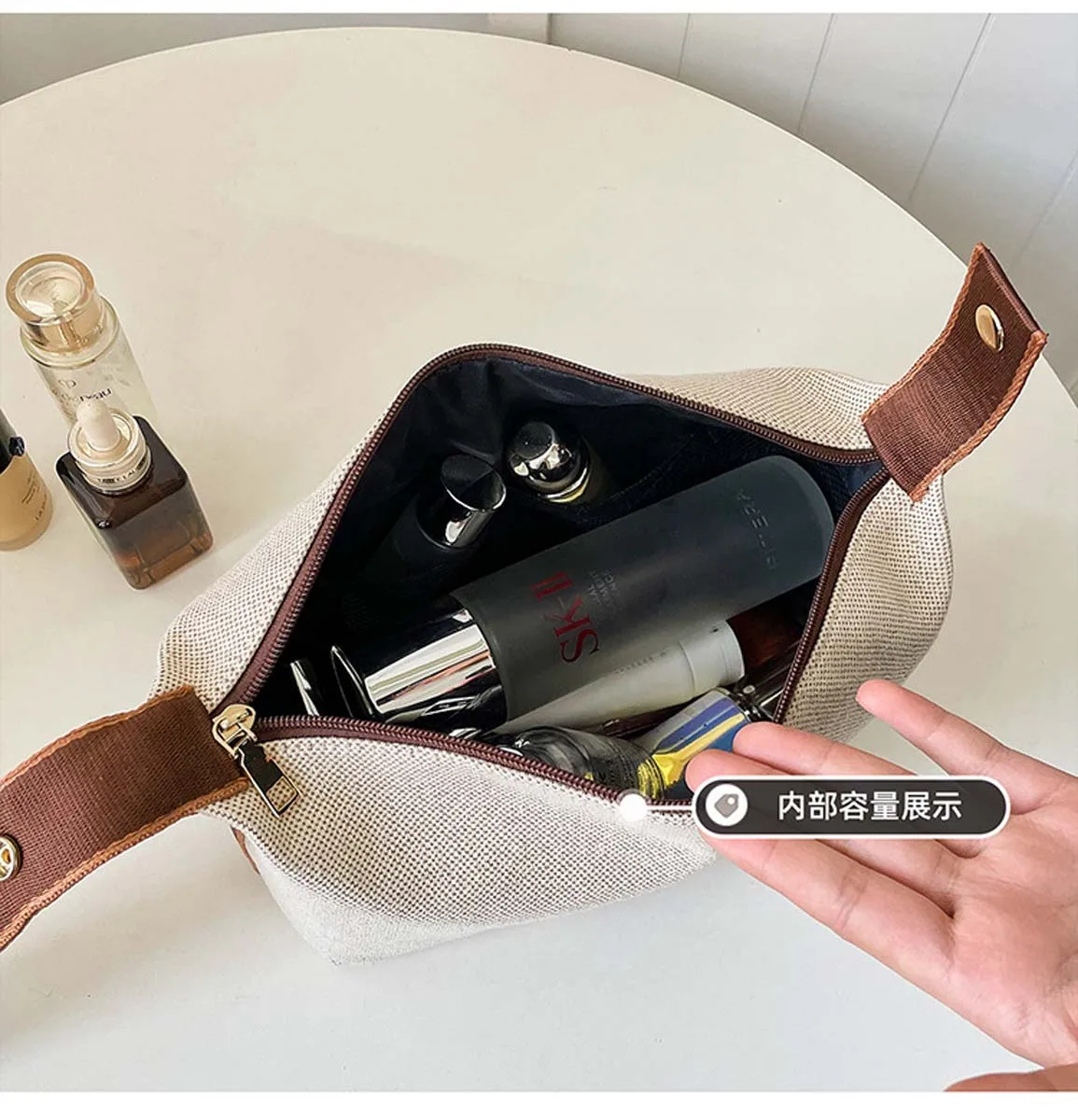 New high-end canvas toiletry bag large-capacity portable travel makeup bag color-blocking cosmetics storage bag with letters