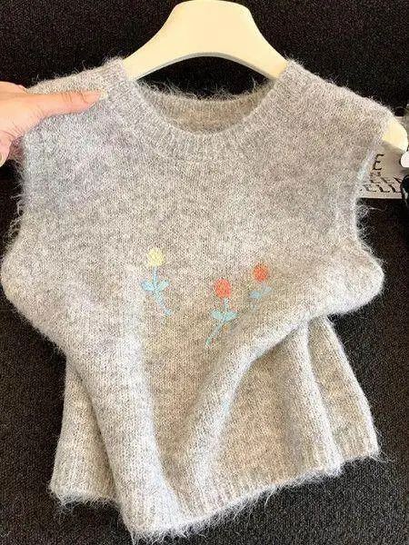 Korean Style round Neck Knitted Vest Women's Early Autumn Fashion Slim Fit Short Top Embroidered Flower Design Inner Wear