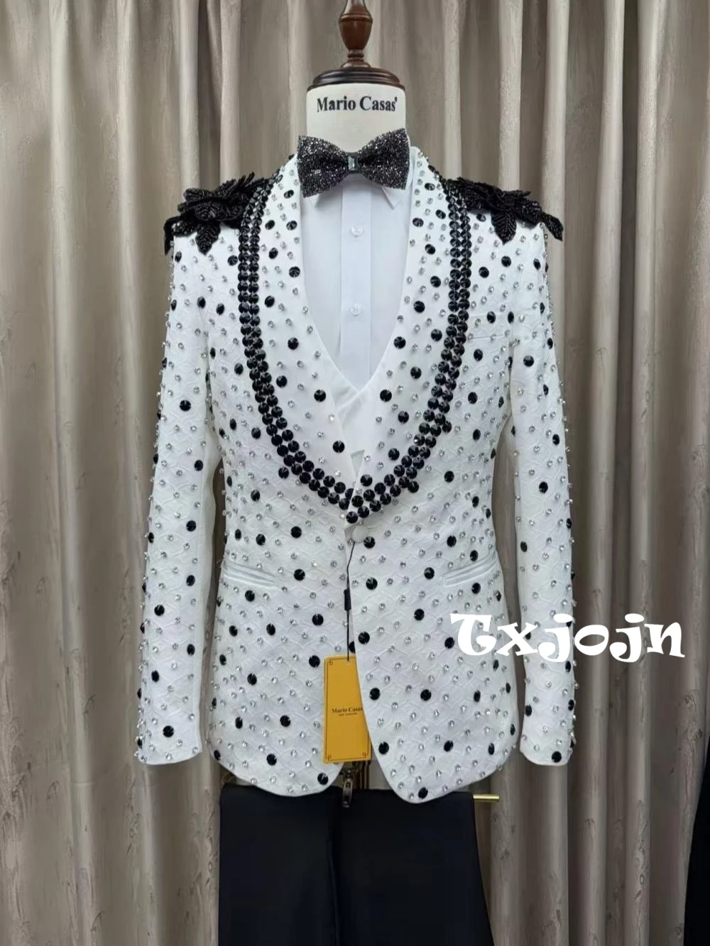 

Luxurious Crystal Suit Set 3 Pieces Wedding Banquet Party Wear Handsome Long Sleeved Suits For Men Elegant Shawl Lapel Tuxedo