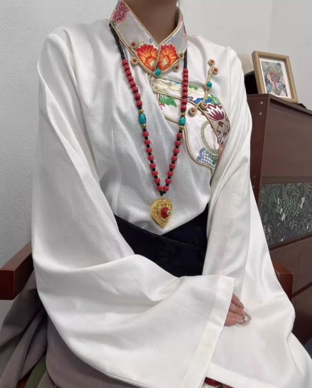 Chinese Xizang Women's Embroidery Gold Border Plain Cloth Imitation Hot Shirt