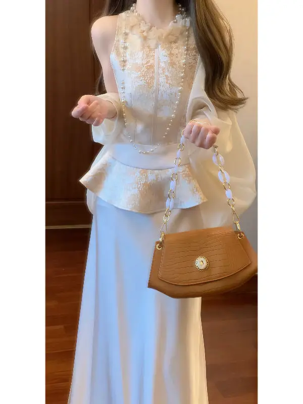 

Elegant Lady Fashion Set Gentle Style Beautiful Shawl Embroidered Top Half Skirt Three Piece Set Spring 2026 Cotton Blend