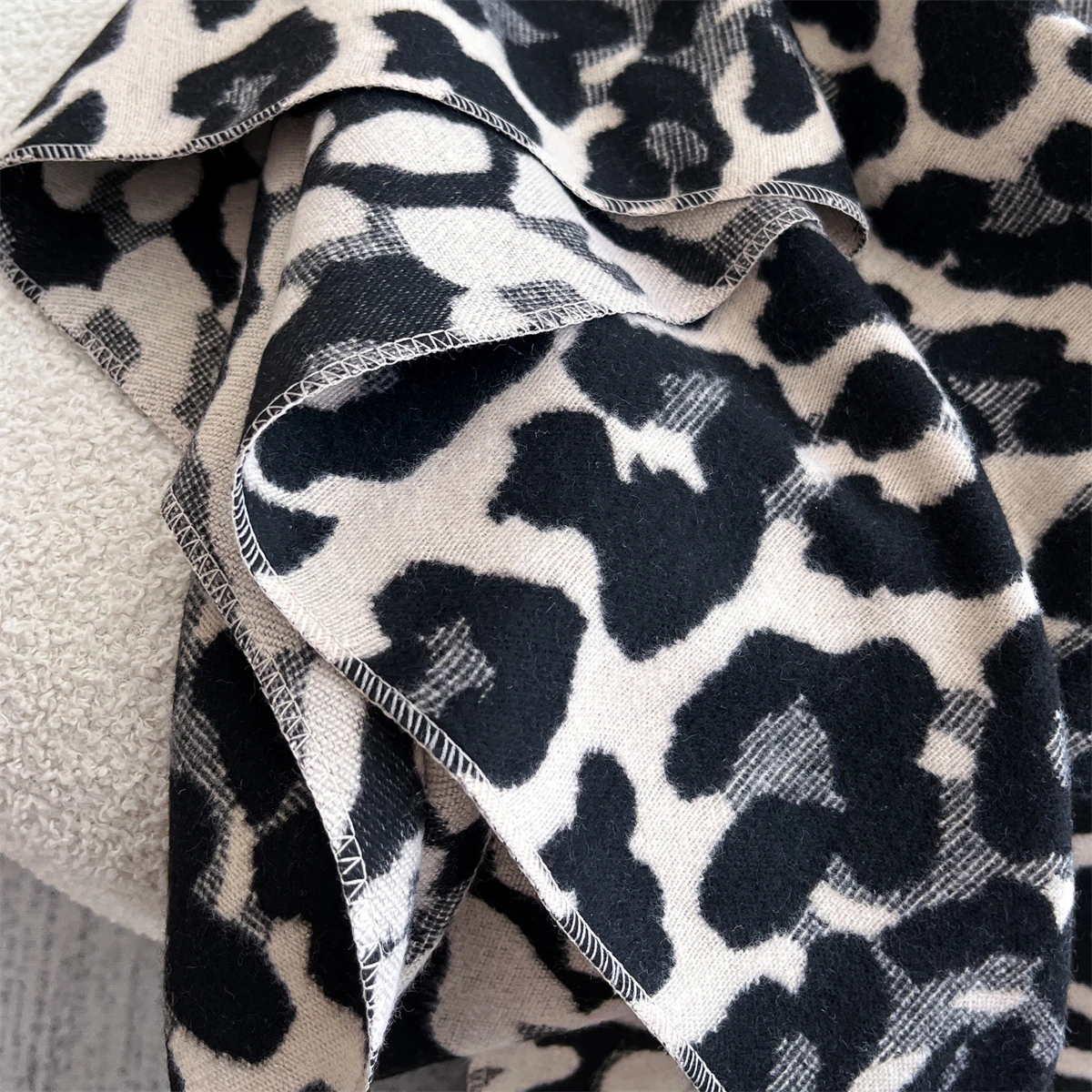겨울용 따뜻한 여성 스카프 레오파드 패턴 디자이너 모조 캐시미어 두꺼운 숄 파시미나 스카프 여성용 랩 블랭킷 푸라르
