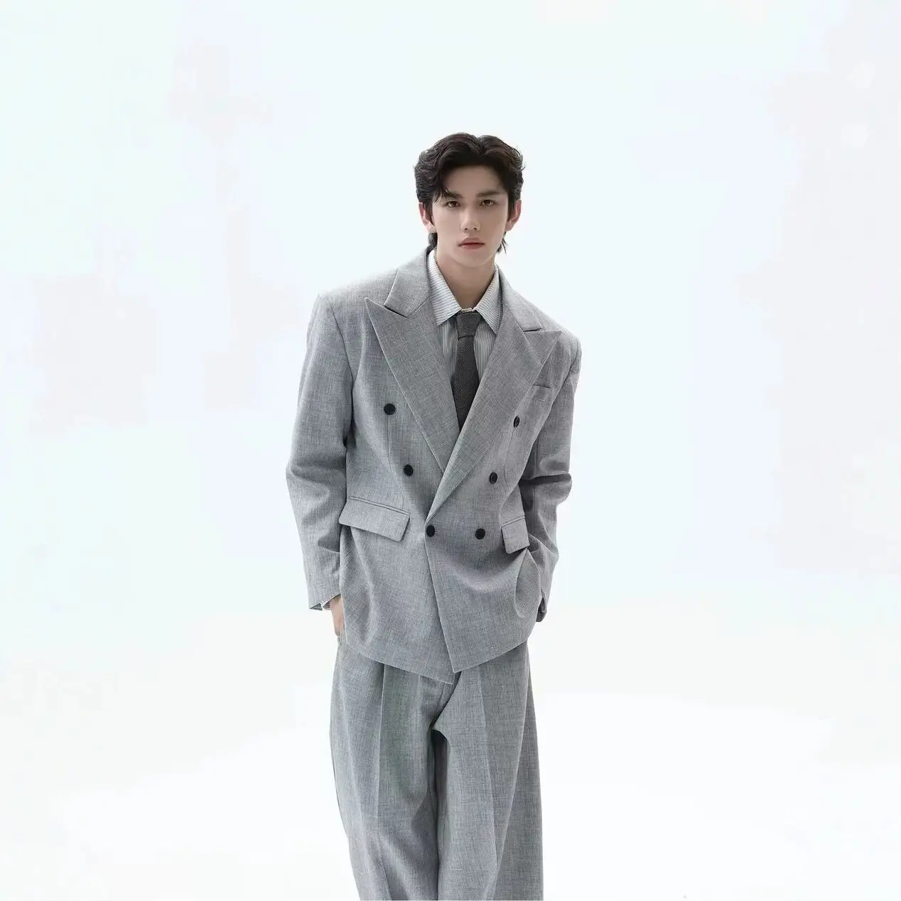 Vintage V-neck Blazers Men's Classic Texture Suit Jacket Loose Fitting Casual High-end Autumn