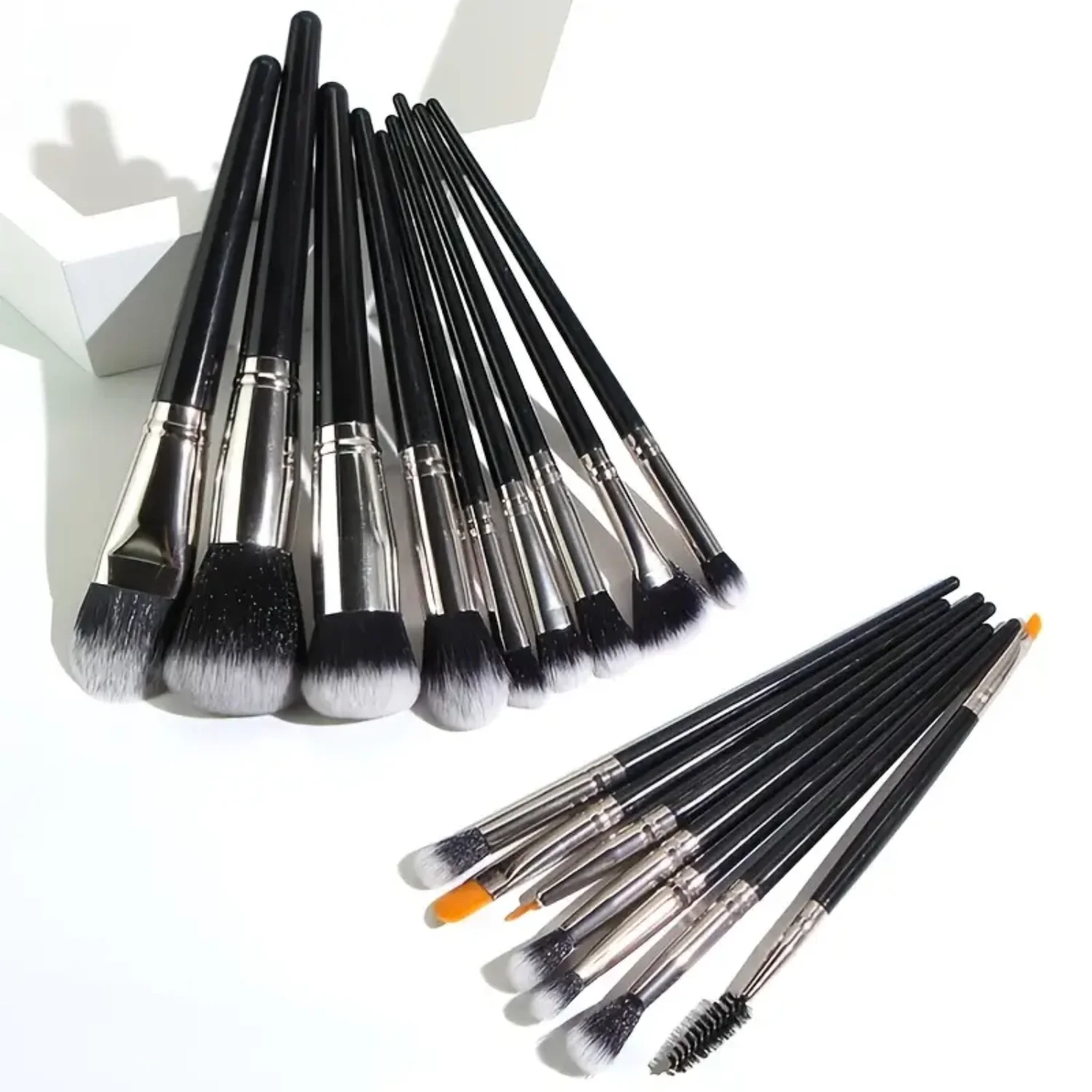 16PCS Makeup Brush Set - Professional Makeup Tools Kit for Power Blusher, Eyeshadow, Highlight, and Bronzer - Perfect for Flawle