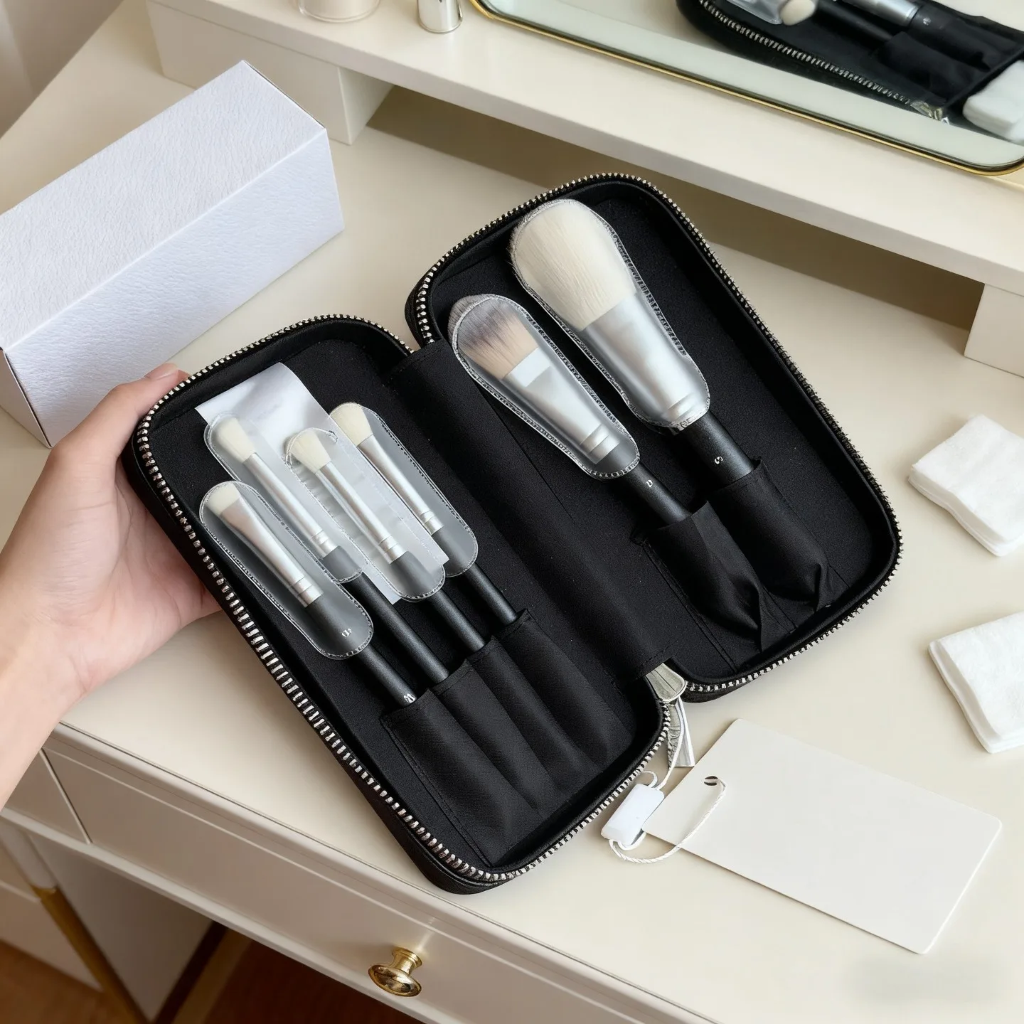 クリスマス新年ホリデーギフト高級ブランドメイクブラシセットCDスタイルファンデーションブラシブラッシュアイライナーブラシアイシャドウブラシ