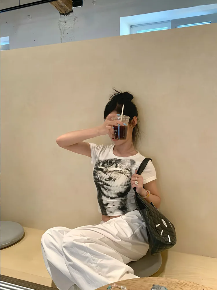 Camiseta Corta con Estampado Animal Estilo Harajuku para Mujer, Blanca, Cuello Redondo, Manga Corta, Ajustada, Estilo Casual Y2K Vintage