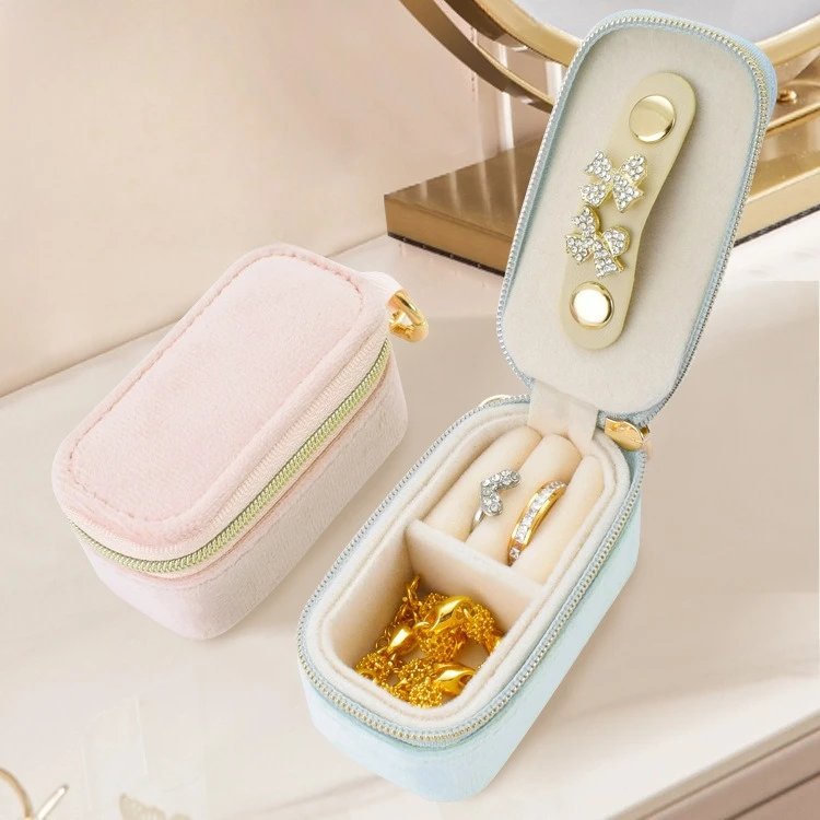 Hanging Keychain Jewelry Box Travel Mini Cute Girl Velvet Jewelry Storage Box Portable Earring Ring Necklace Organizer