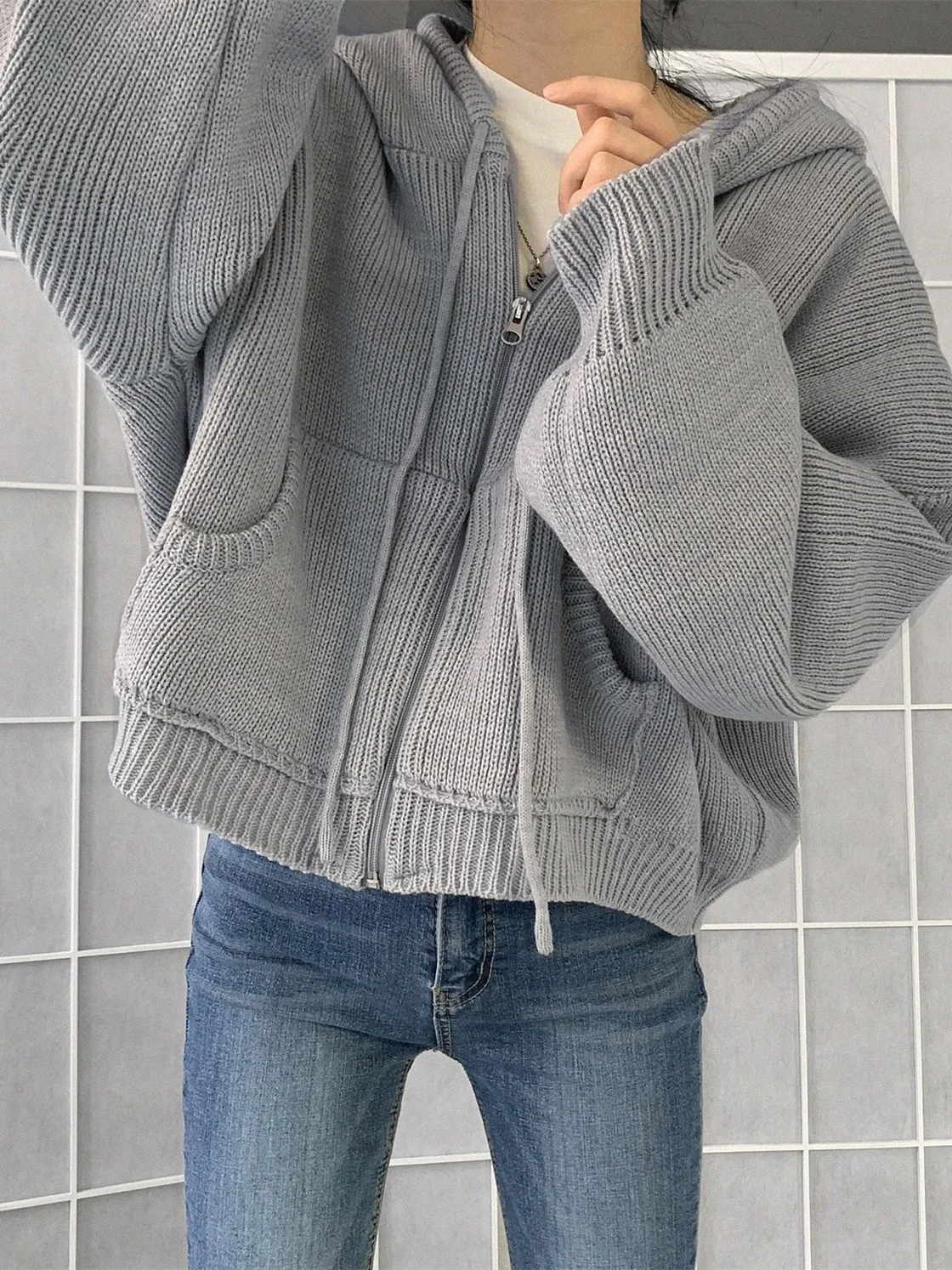 

Chic Autumnal Vintage Women's Long Sve Knitted Cardigan Coat with Zipper ket Loose And Versatile Faionable Outerwear