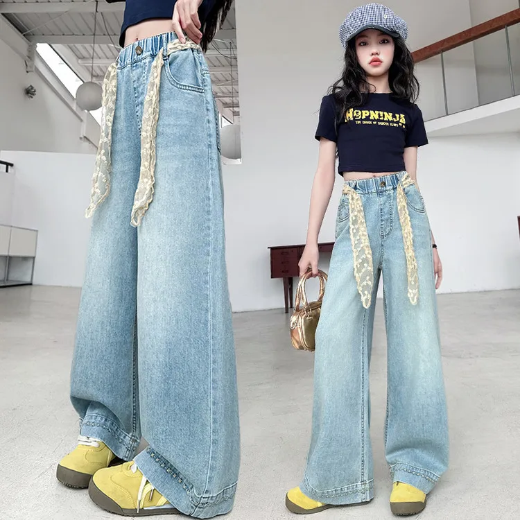 Jeans Longgar Tipis Musim Panas Anak Perempuan dengan Sabuk Renda 2025 Celana Denim Kaki Lebar Proses Jahitan Samping Anak-anak Remaja Baru