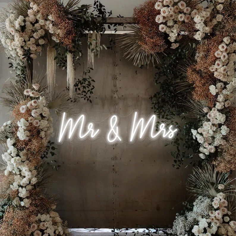 Signe au néon personnalisé Mr & Mrs, décor de mariage, cadeaux personnalisés, lumière, fête de mariage, maison, chambre à coucher, art, décoration murale, cadeau pour elle