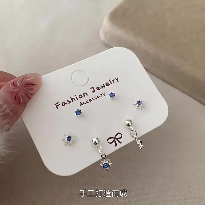

Sparkling Blue Rhinestone Studded Small Star Earring Set for Women with Silvery Needles Delicate and Cool Style Compact Earrings