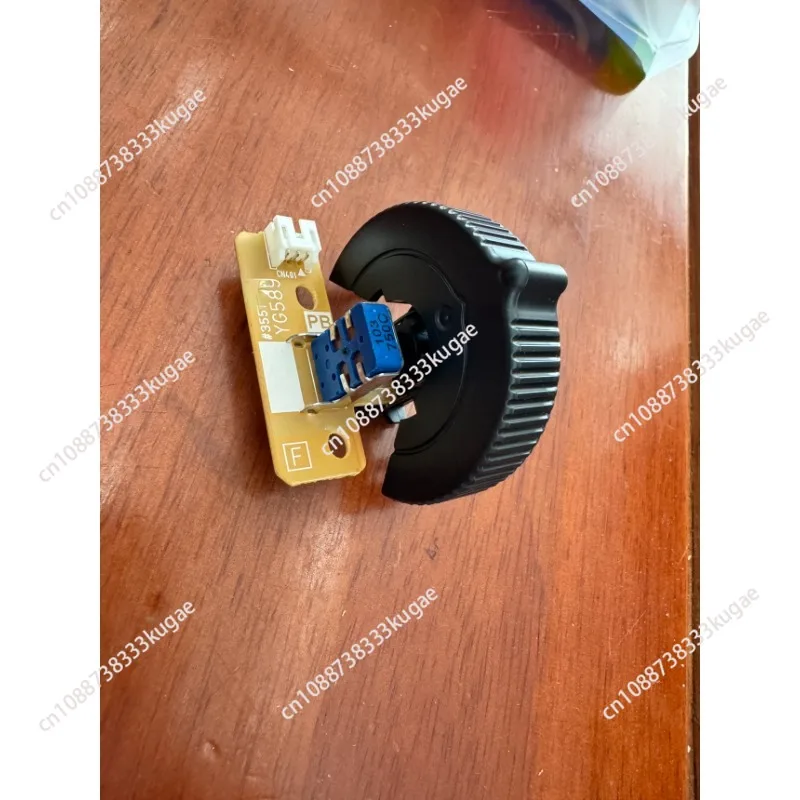 

Подвижный ролик для клавиатуры Yamaha S975 970 775 770 950 750