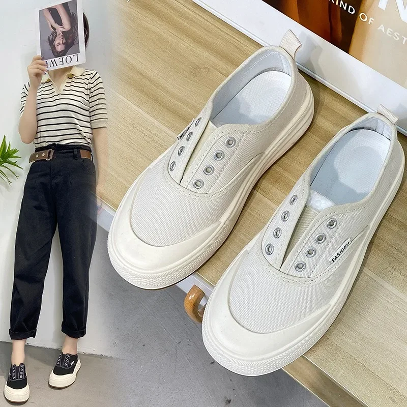 Women Canvas Flat Shoes Spring New Fashion Solid Color Breathable Women Sports Thick Soled Canvas Off White Casual Shoes