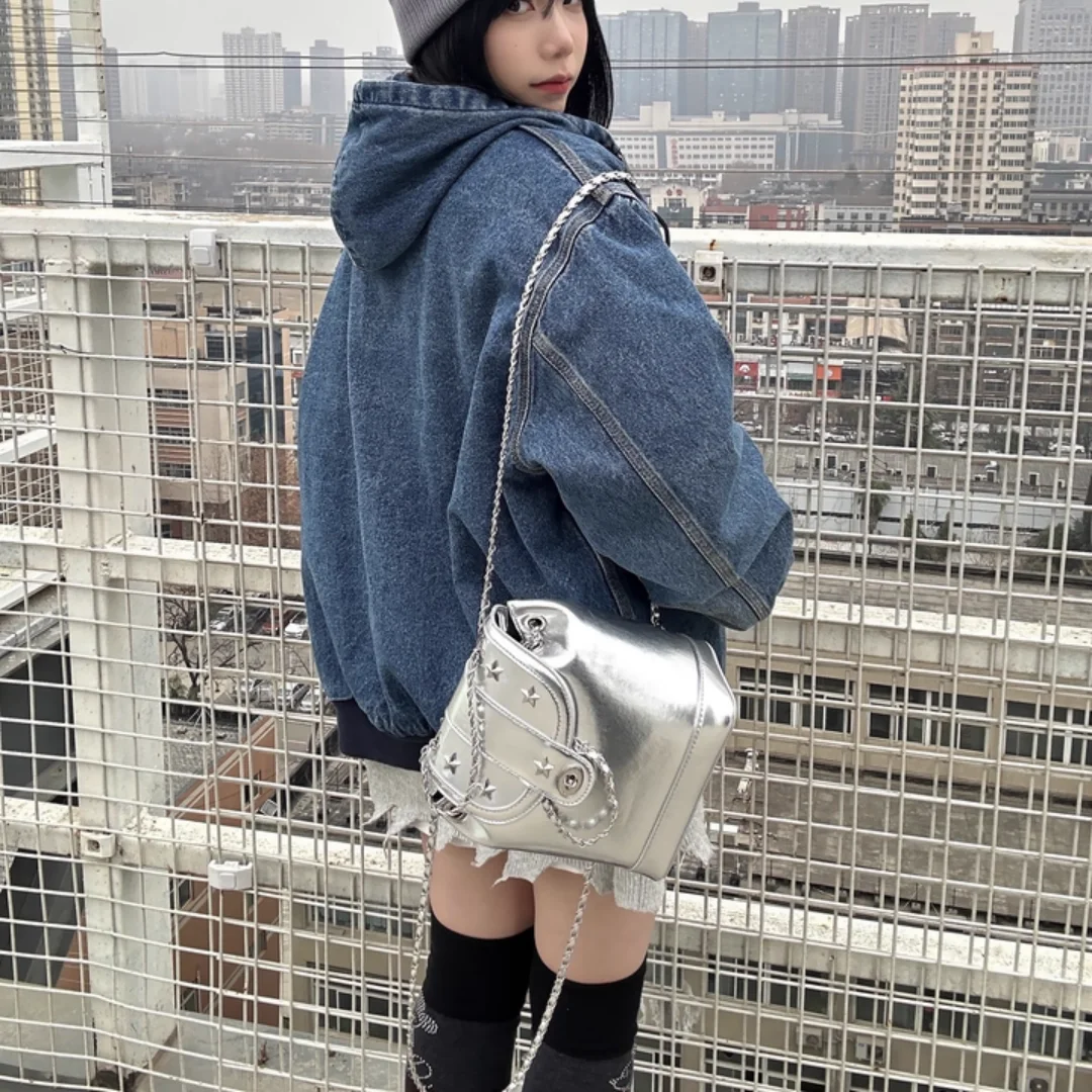 여성용 배낭 세련된 실버 휴대용 배낭 통근 모든 경기 Schoolbag 고가치 핸드백 휴일 선물 여행 가방