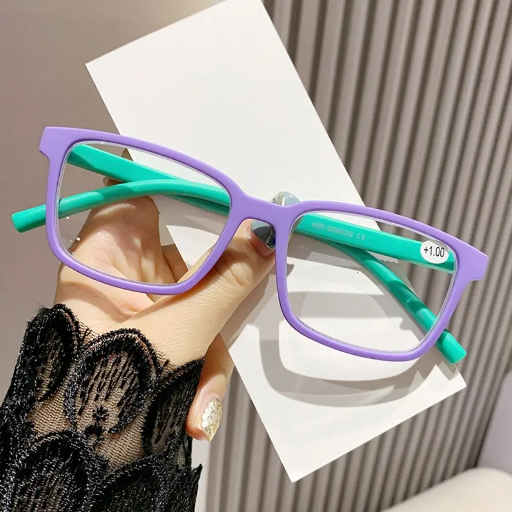 

New Fashion Anti Blue Light Glasses Classic Square Spring Leg Frames Glasses Men Women Optical Clear Glasses Plain Glasses