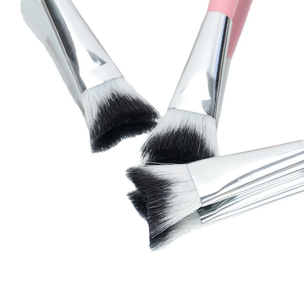 فرشاة تنظيف الرموش على شكل حرف V، فرشاة تظليل الأنف لتفتيح اللمعان، فرشاة عالية اللمعان لا تأكل البودرة وتتناسب بشكل مريح على الوجه