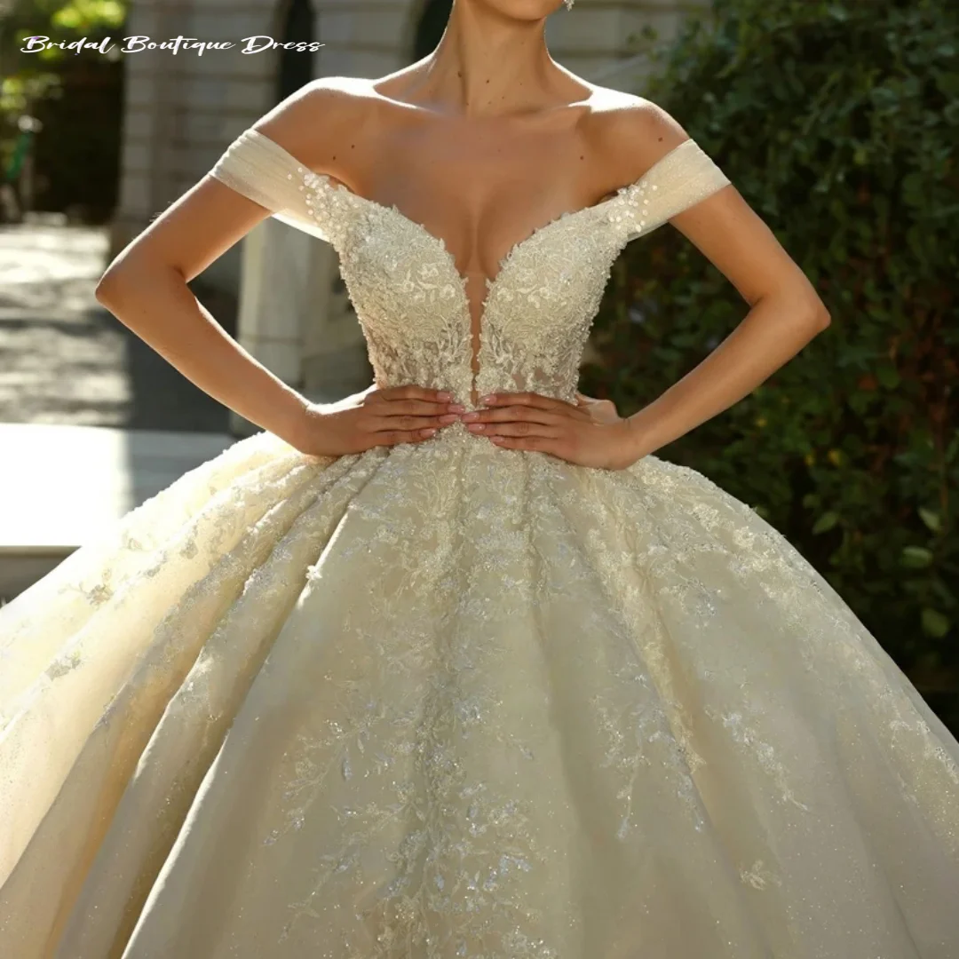 Customized Exquisite Sweetheart Lace  Sparkly Ball Gown Wedding Dress Gorgeous Appliques Embroidery Princess Bridal Gown