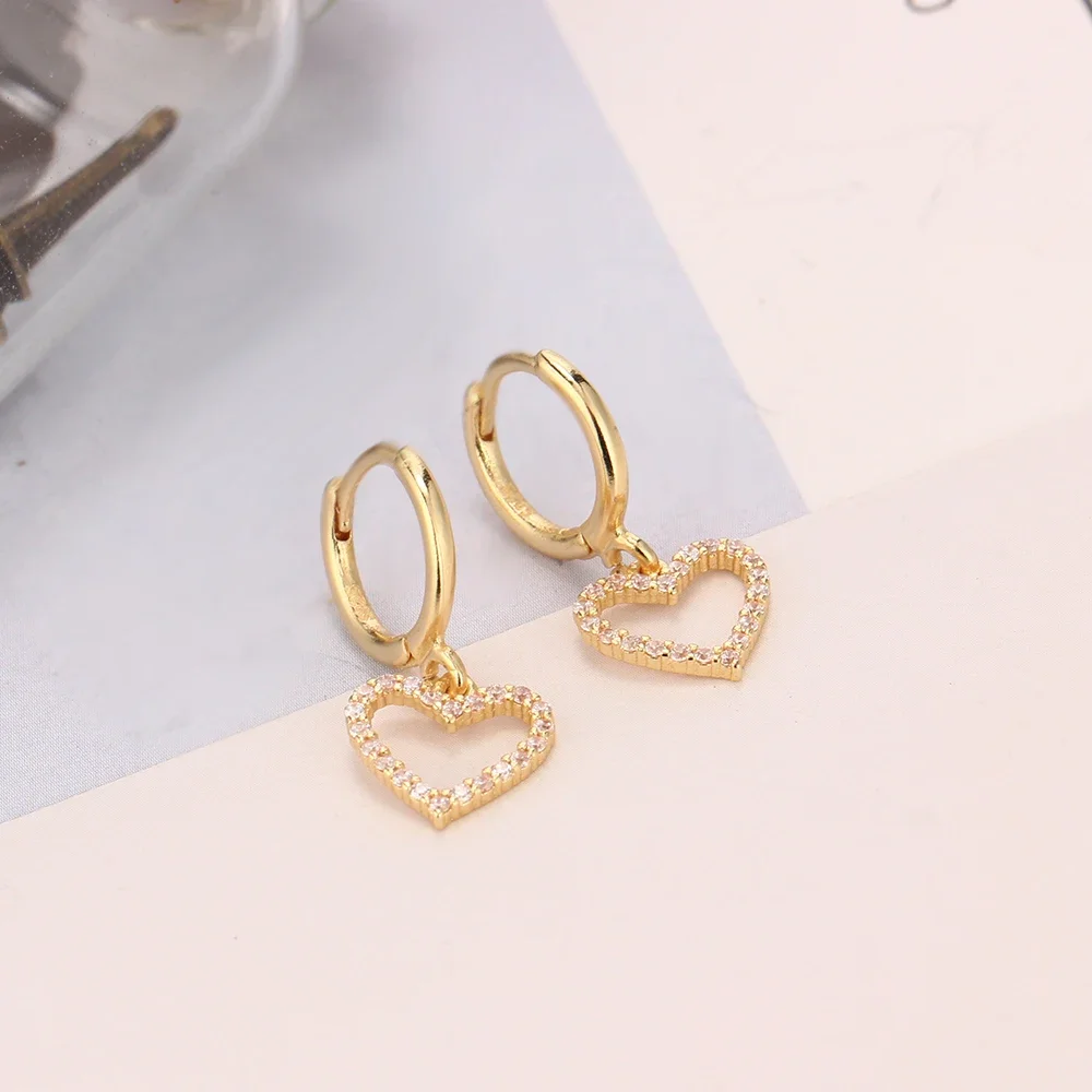 Wholesale Shiny  CZ Cubic Zirconia Heart Hangle Ear Rings Crystal  Drop Earrings for Women Huggie Simple Jewelry