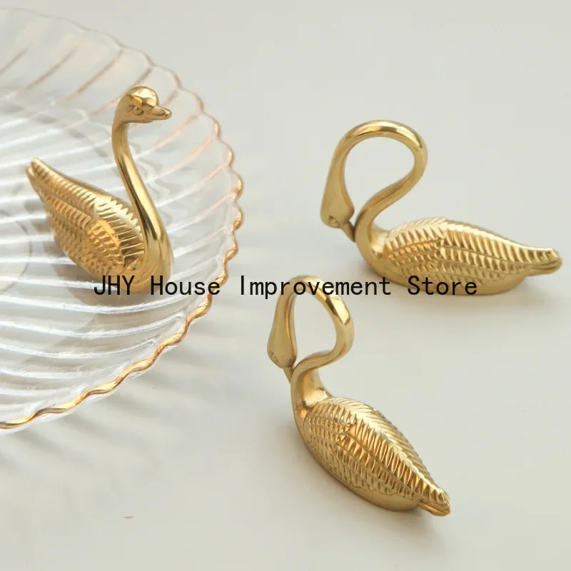 Elegant Animal Swan Light Luxury Handle Italian French Solid Brass Single Hole Cabinet Drawer Door Handle Wardrobe Drawer Handle