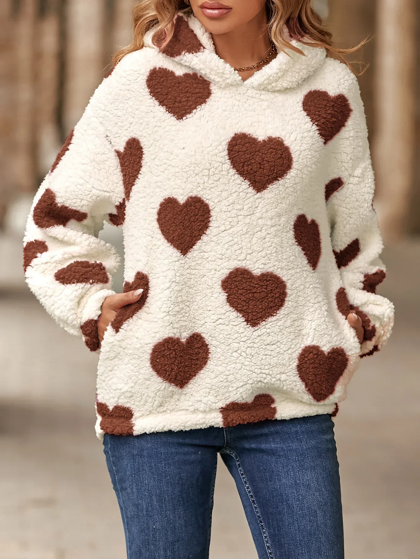 Abrigo holgado y esponjoso para mujer, chaqueta cálida de felpa con estampado de amor, jersey con capucha, moda de invierno, 2023